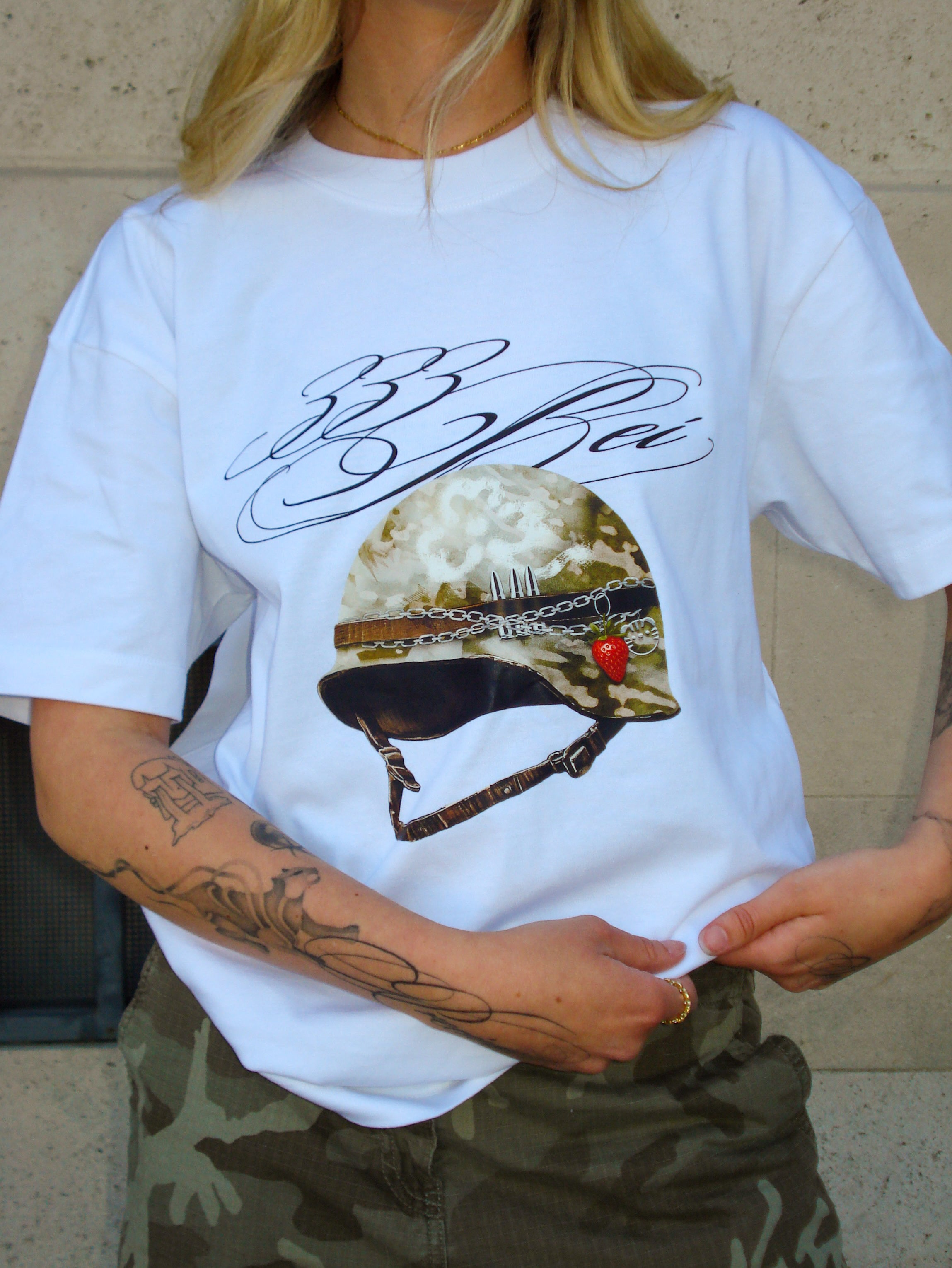 H3LMET TEE