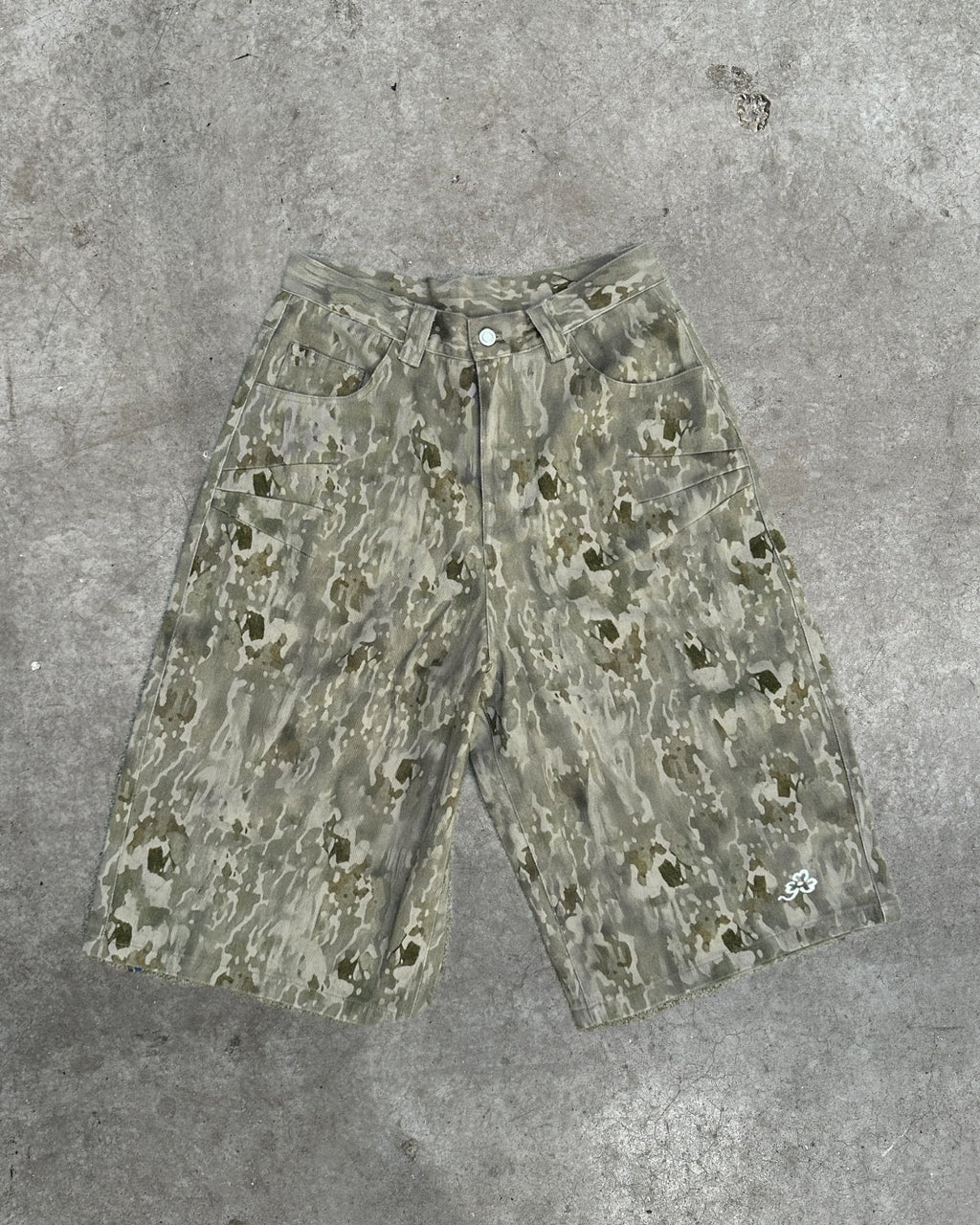 CAMO SHORT