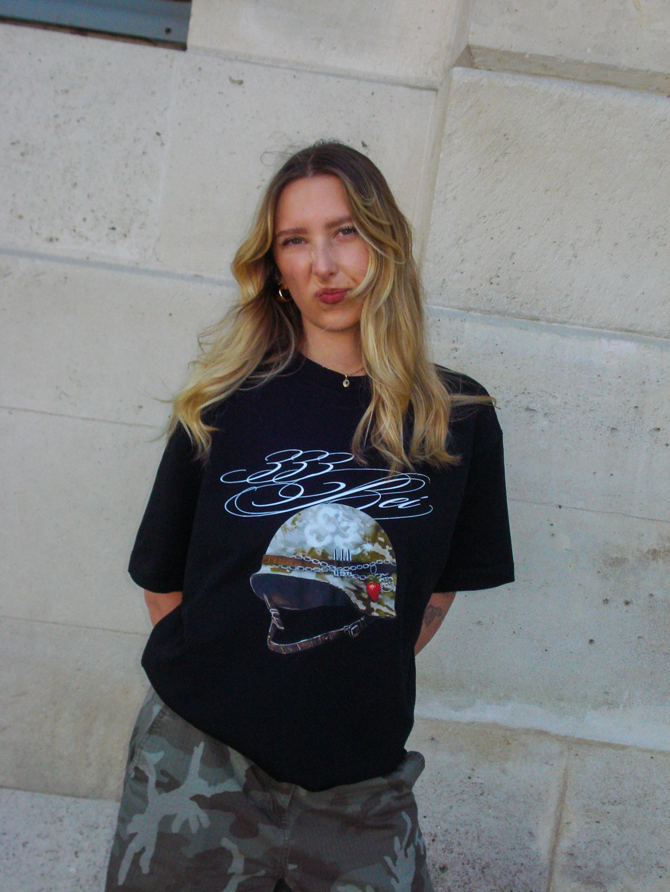 H3LMET TEE