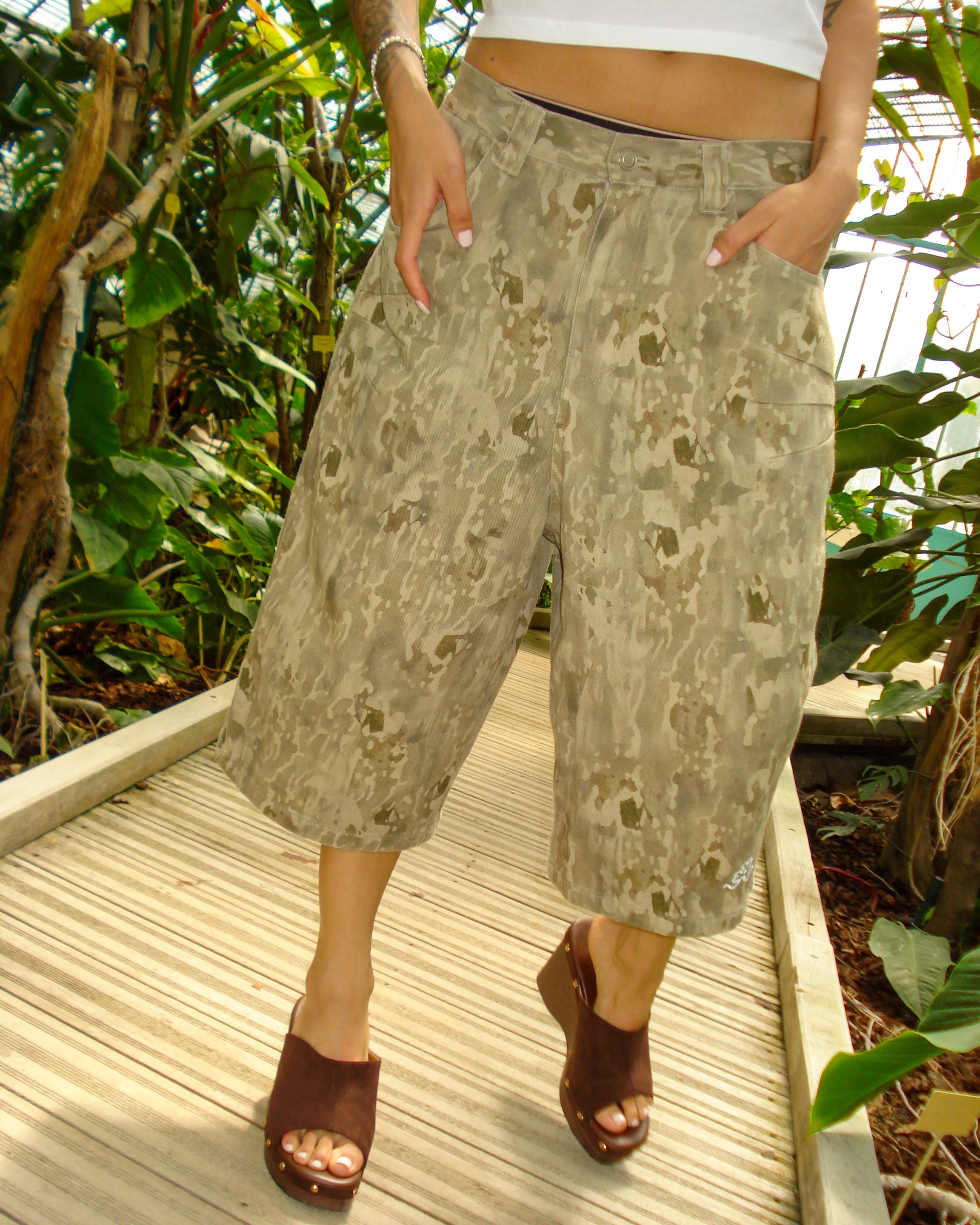CAMO SHORT